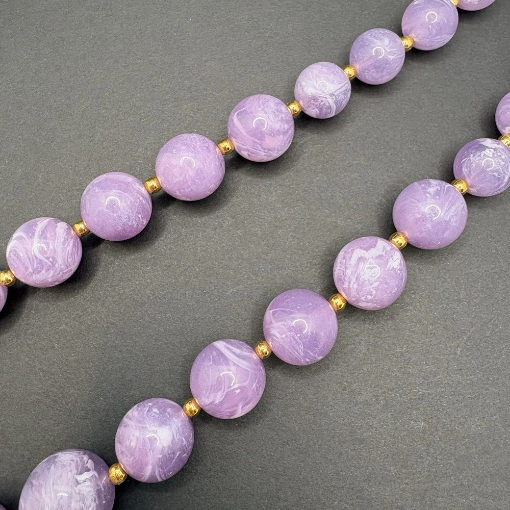 Vintage Joan Rivers Marbled Purple Acrylic Lucite Necklace Beaded Gold Tone 21
